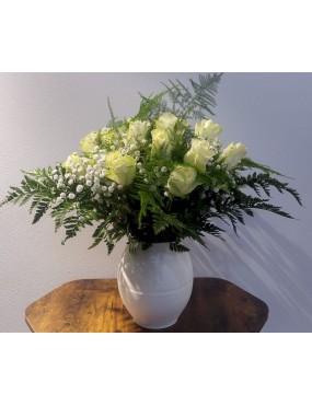 Bouquet rond roses blanches (PB) + bulle d'eau