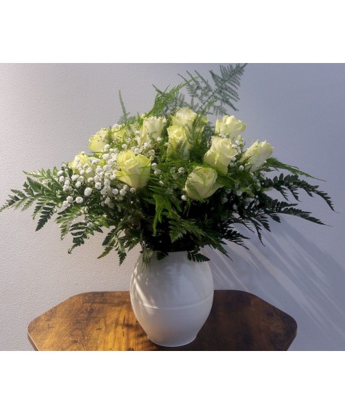 Bouquet rond roses blanches (PB) + bulle d'eau